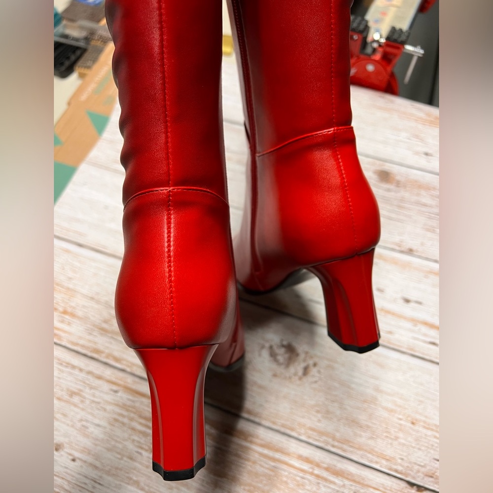 Elegant Red Knee-High Women's Boots - Picture 3 of 11